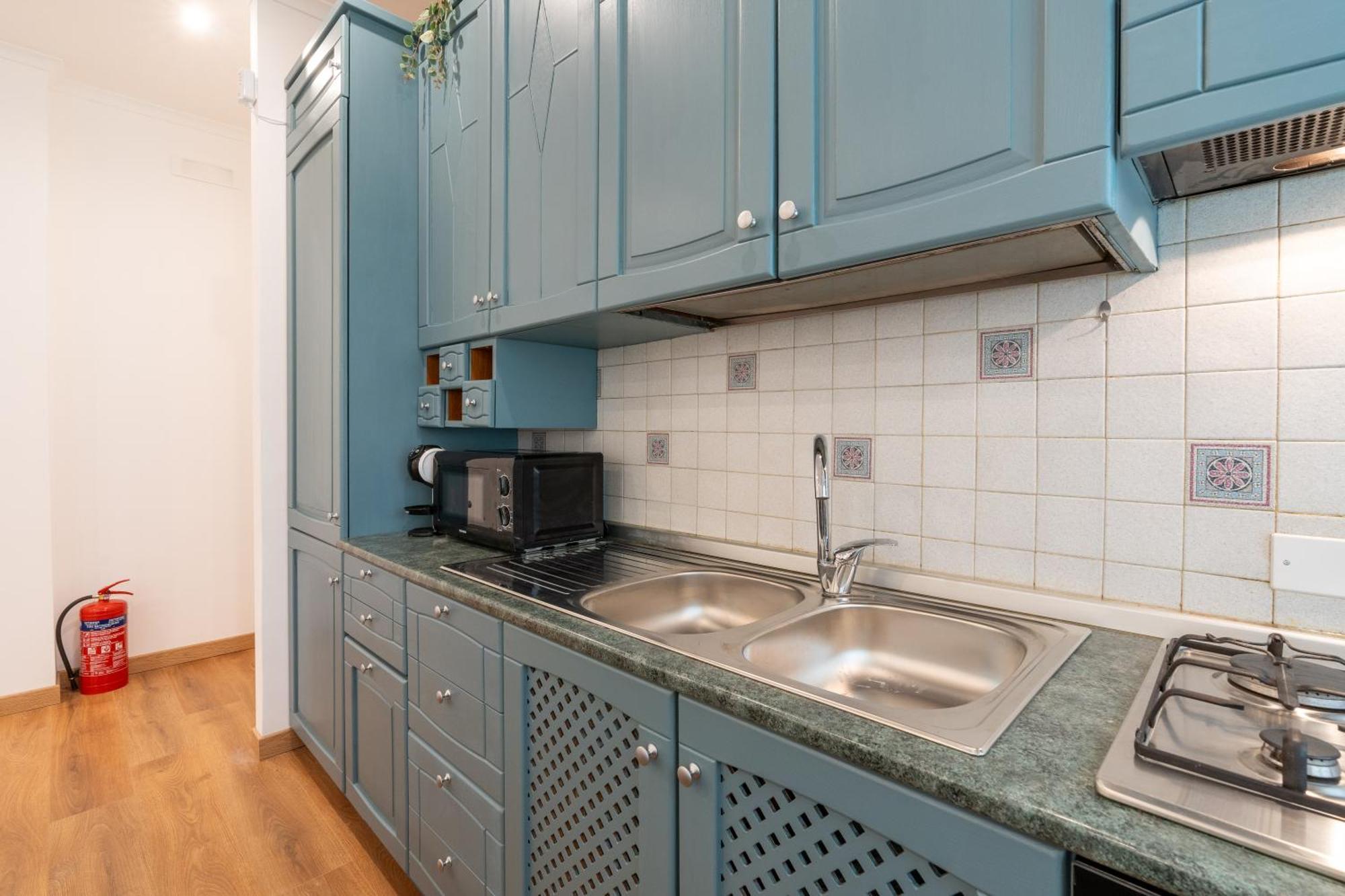 Apartamento Vatican Oasis - Free Parking, 4-6 Pax, 2 Bedrooms *